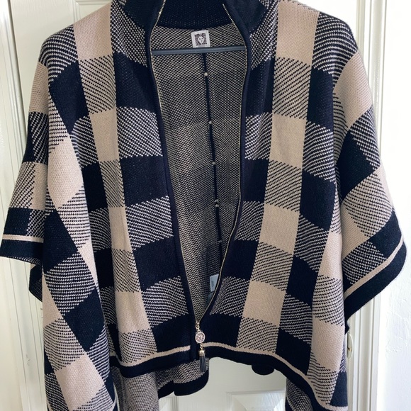 Anne Klein Tan blk Cape/ Sweater - Picture 3 of 9